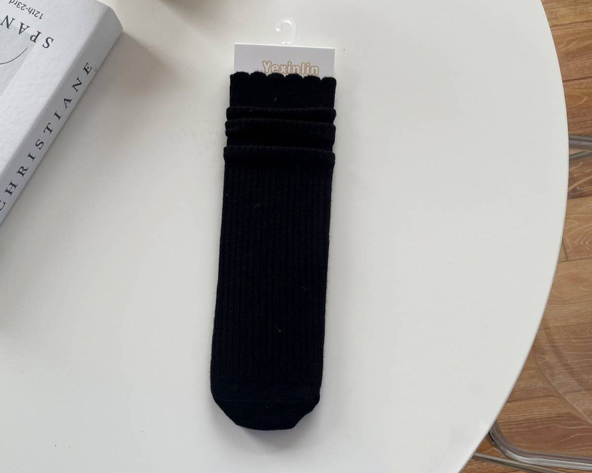 SOLID COLOR CASHMERE LACE MID-CALF SOCKS