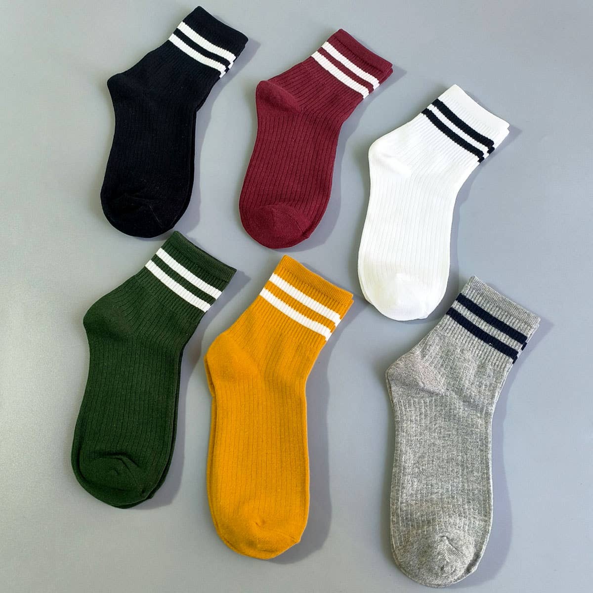 Classic Striped Pattern Crew Socks