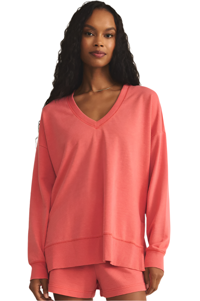 MODERN V-NECK WEEKENDER