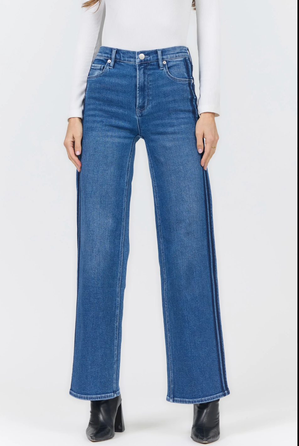MARGOT STRAIGHT LEG JEAN