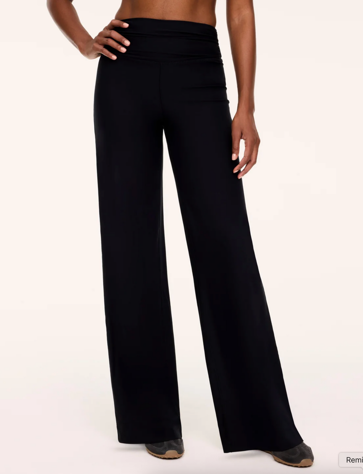 Spanxsmooth™ Onform Ruched Wide Leg Pant