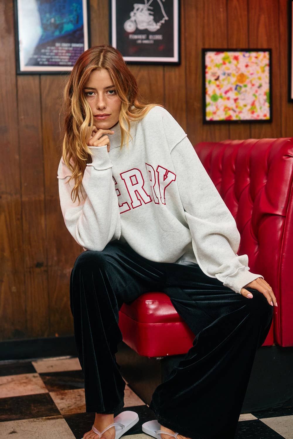 IT2594E-MERRY | 'MERRY' Embroidered Mock Neck Sweatshirt