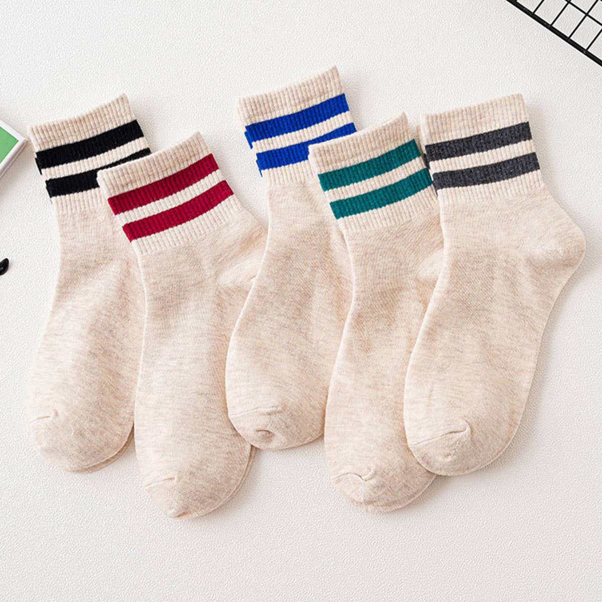 Classic Striped Pattern Crew Socks