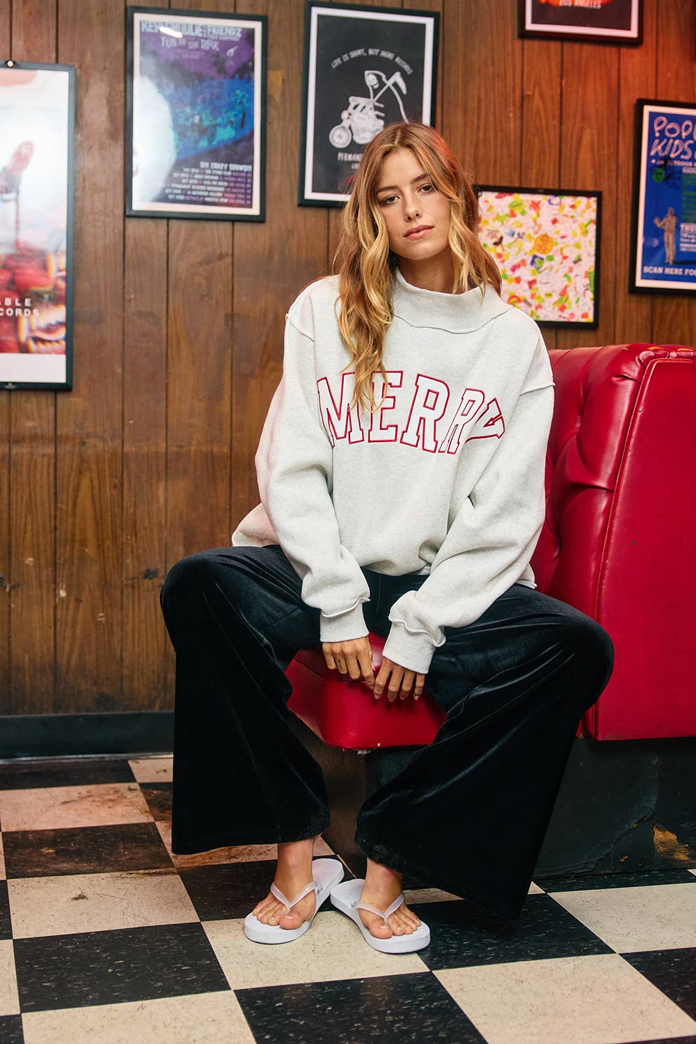 IT2594E-MERRY | 'MERRY' Embroidered Mock Neck Sweatshirt