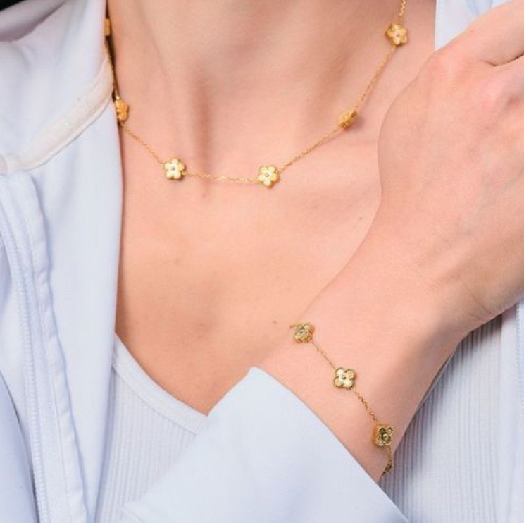 Mini Gold Flora Necklace