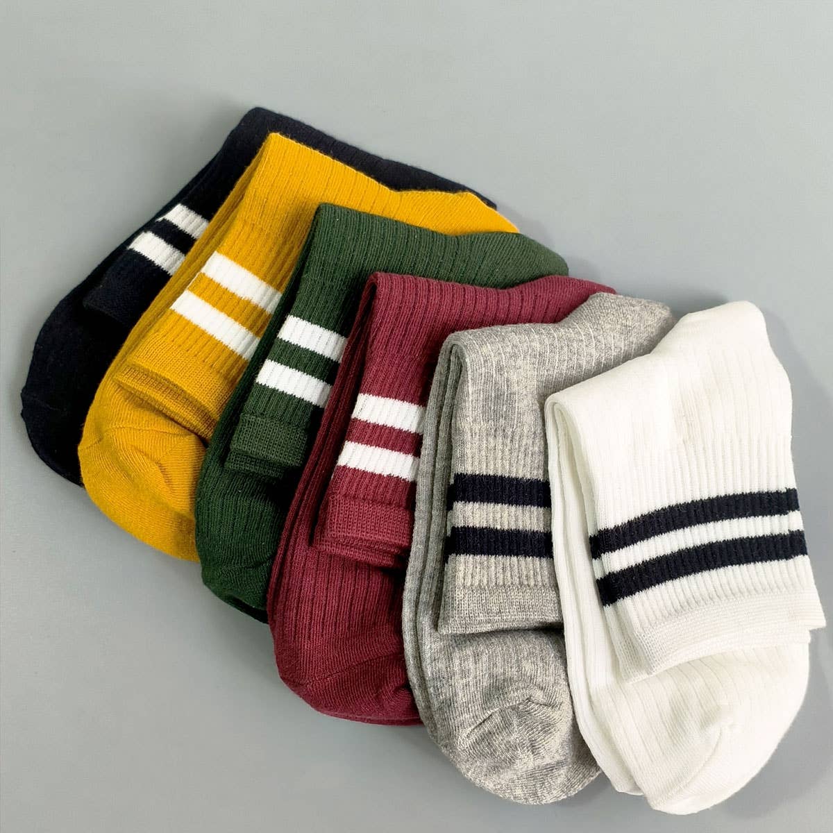 Classic Striped Pattern Crew Socks