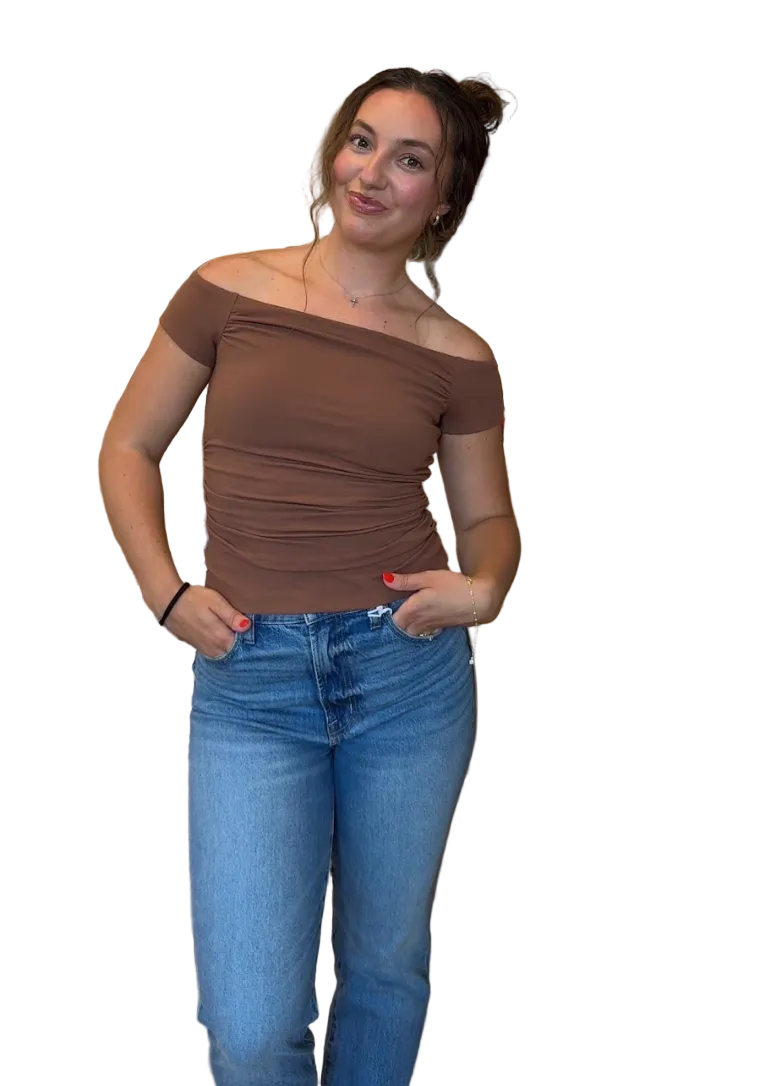off the shoulder short sleeve top / toast