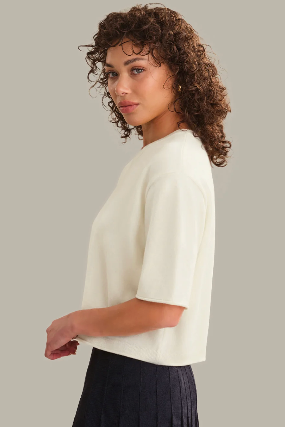 COLETTE SOLID CREW NECK BOXY TEE