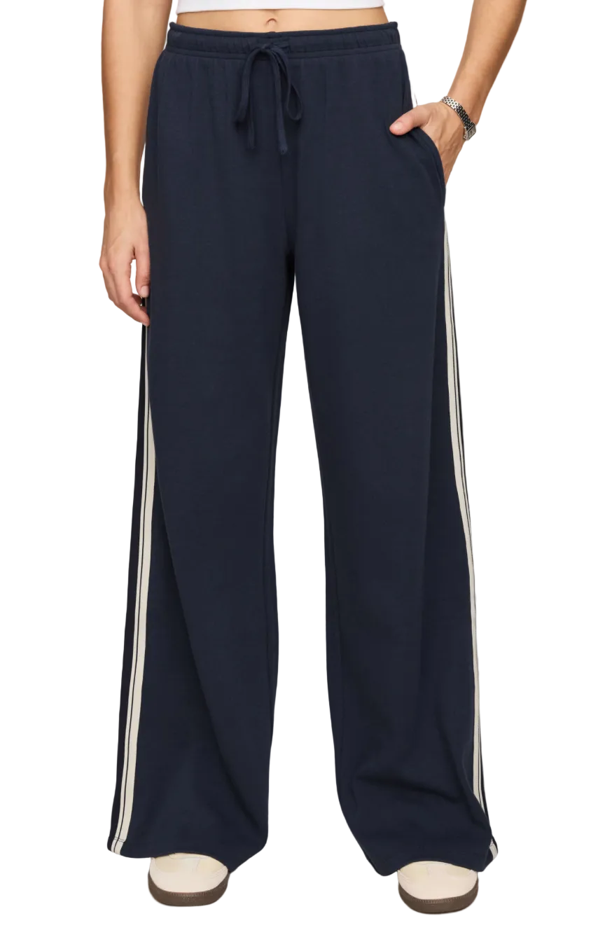 BREAKAWAY TRACK PANT