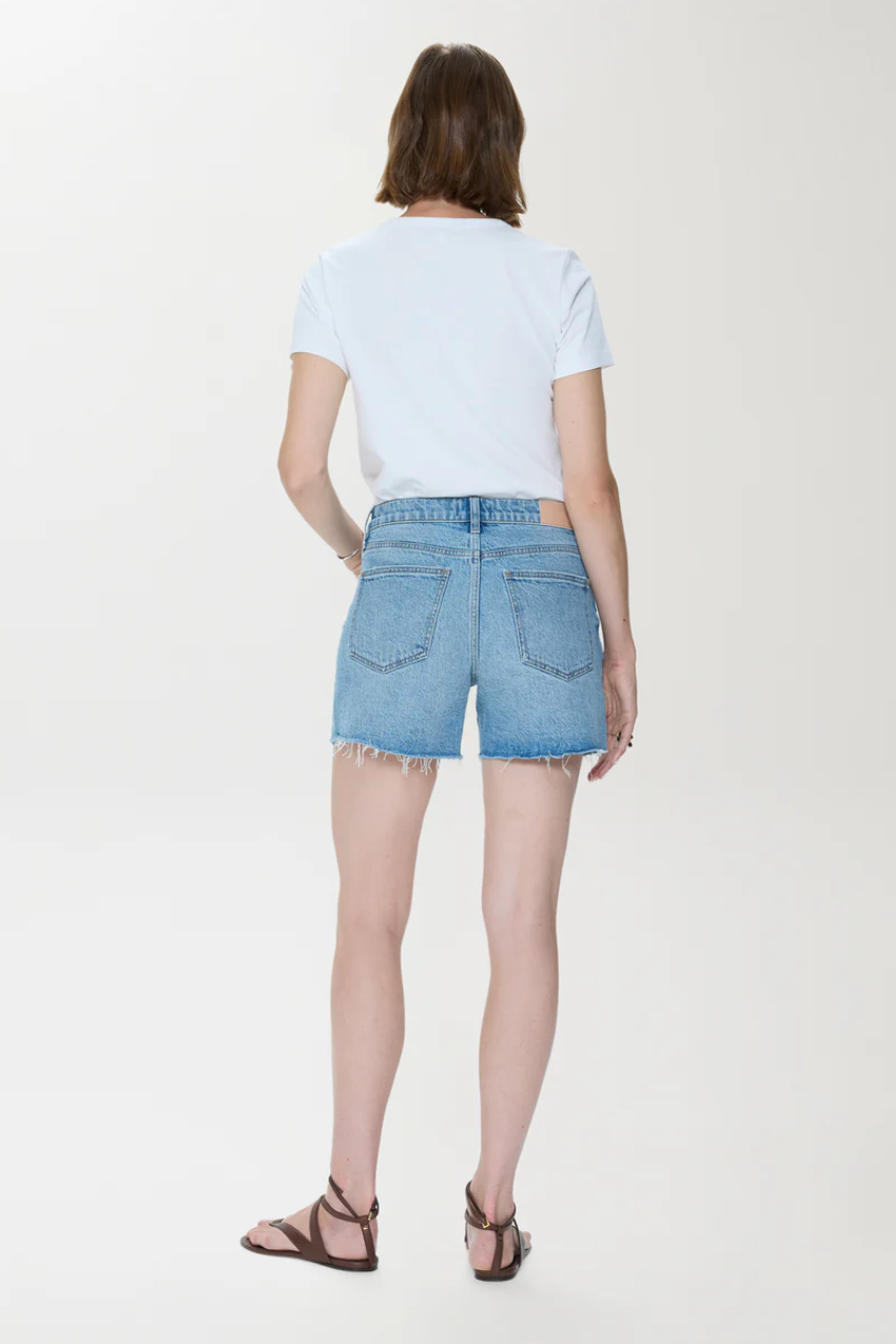 KENNEDY MID RISE SHORT / ESCAPE