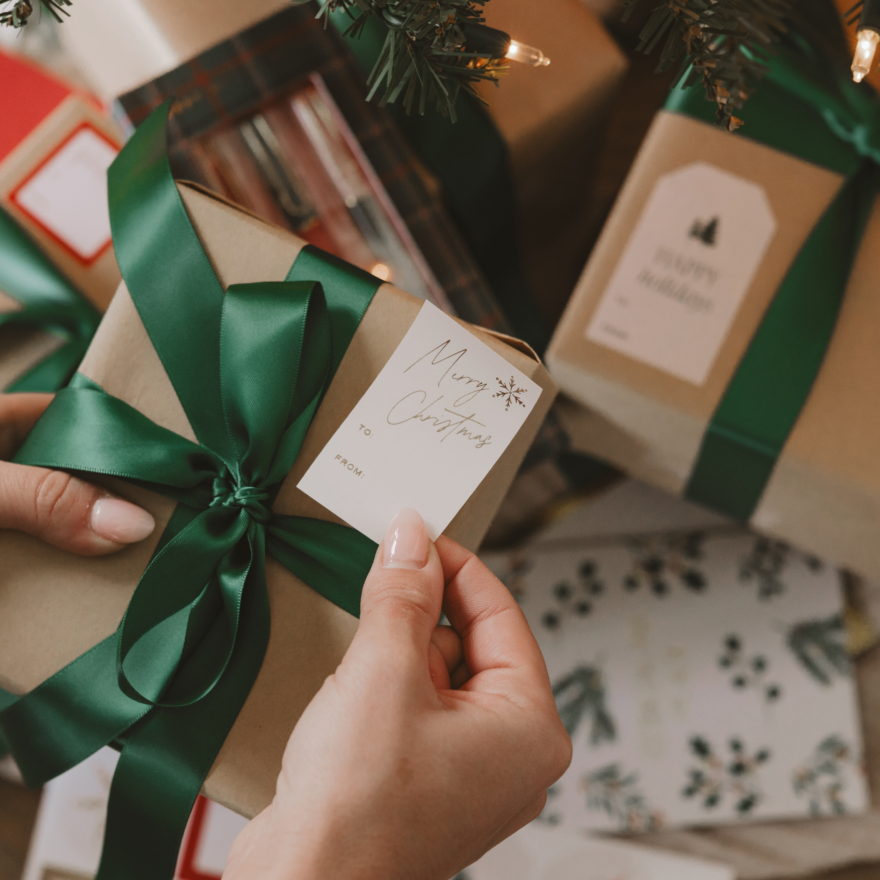 Holiday Classic Gift Tags Set - Stickers Set