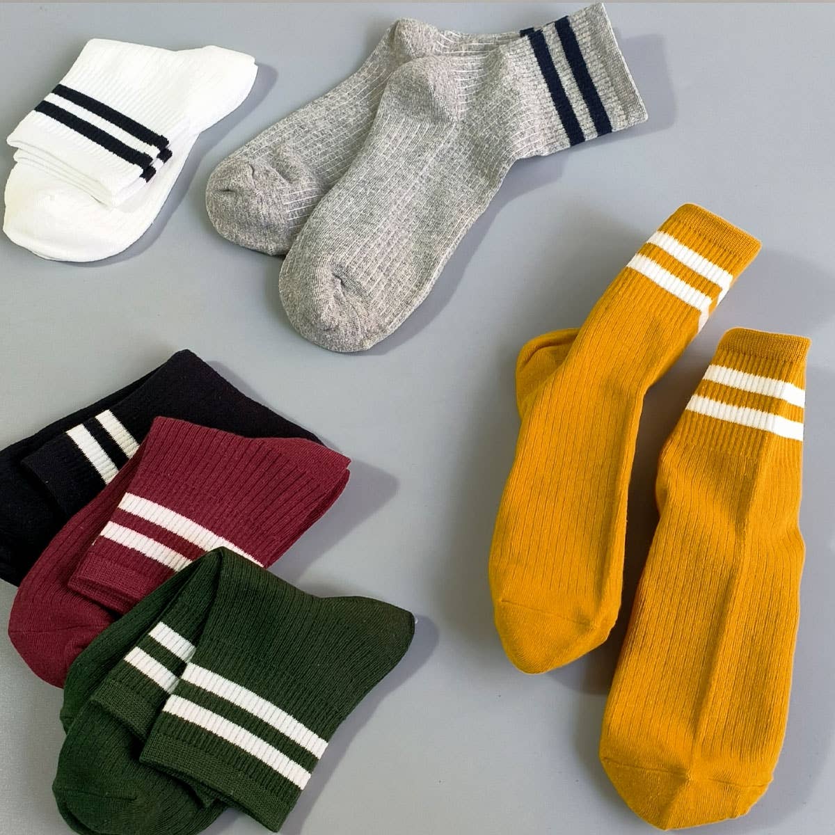 Classic Striped Pattern Crew Socks